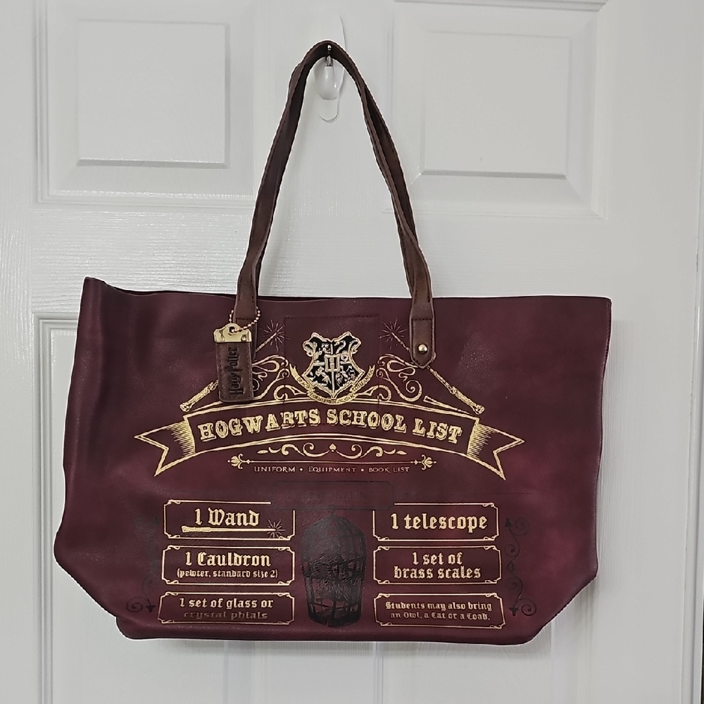 Harry Potter Hogwarts School List Tote Bag - Maroon and Gold